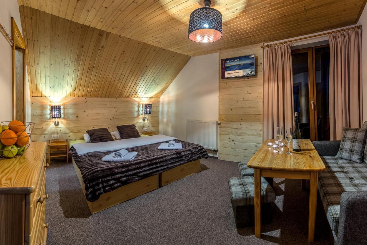 Apartmány a Štúdia Villa Flora Liptovská Sielnica Exterior foto